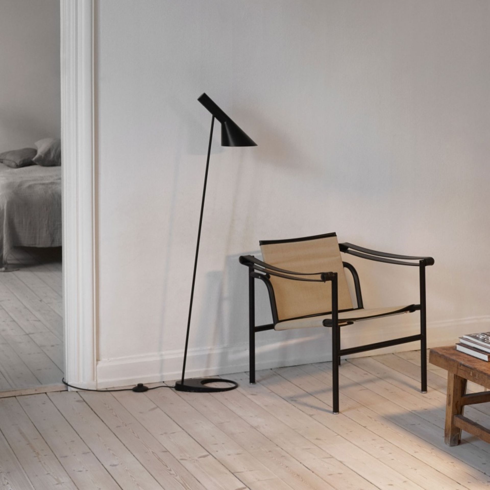 AJ Floor Lamp Dark green Louis Poulsen SINGLE PIECES