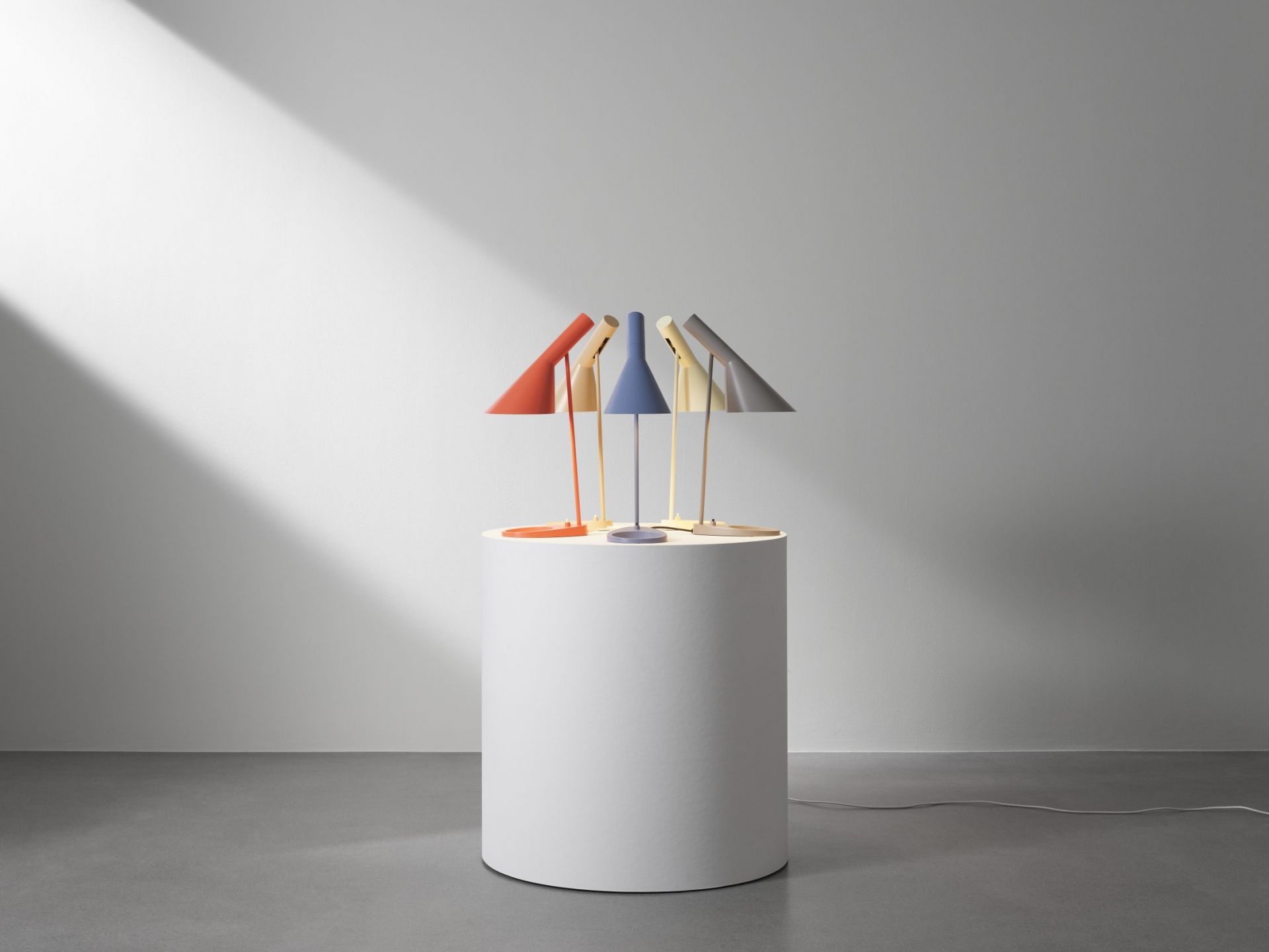 AJ table lamp Louis Poulsen