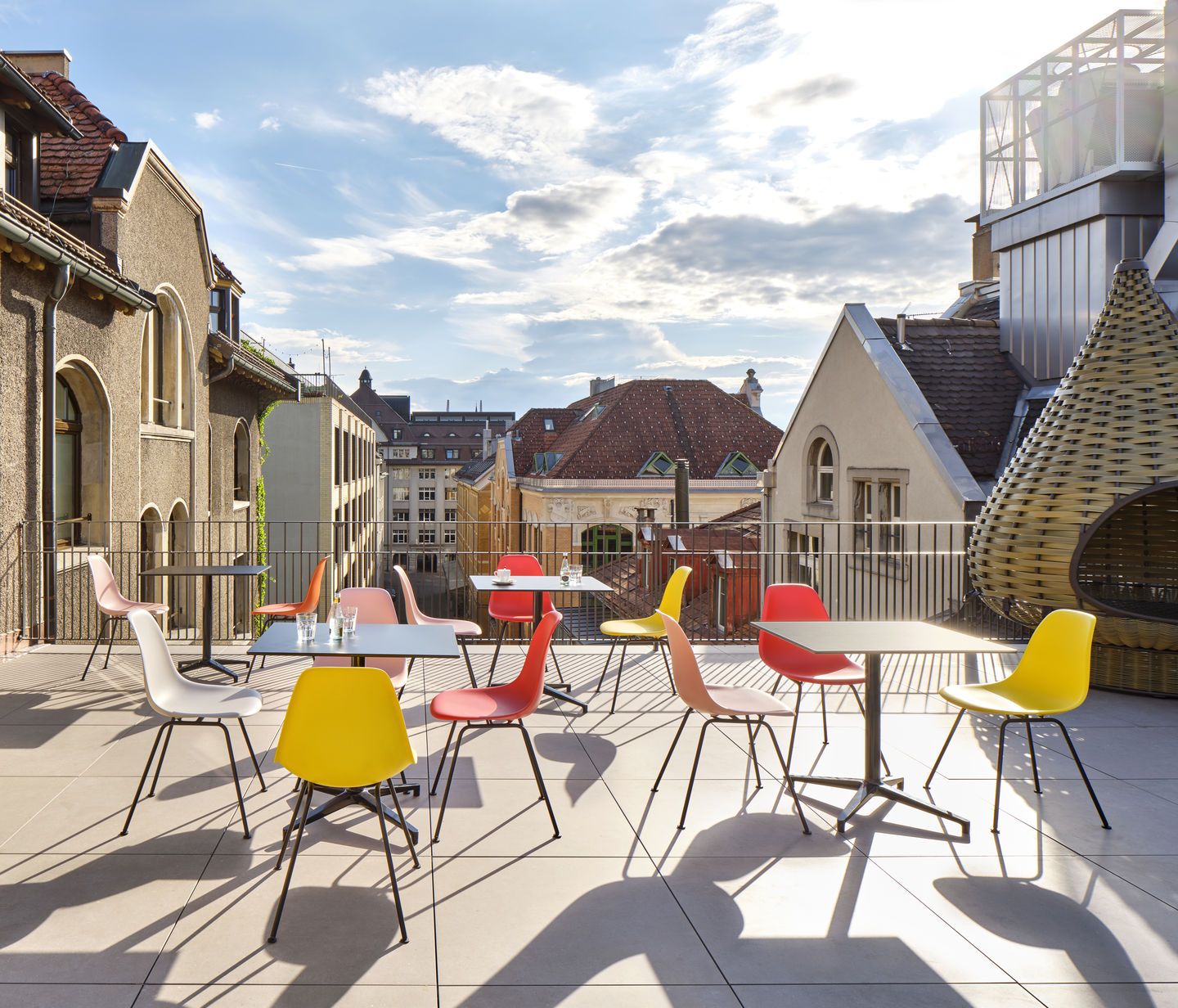 Eames Plastic Side Chair DSX Chair Vitra