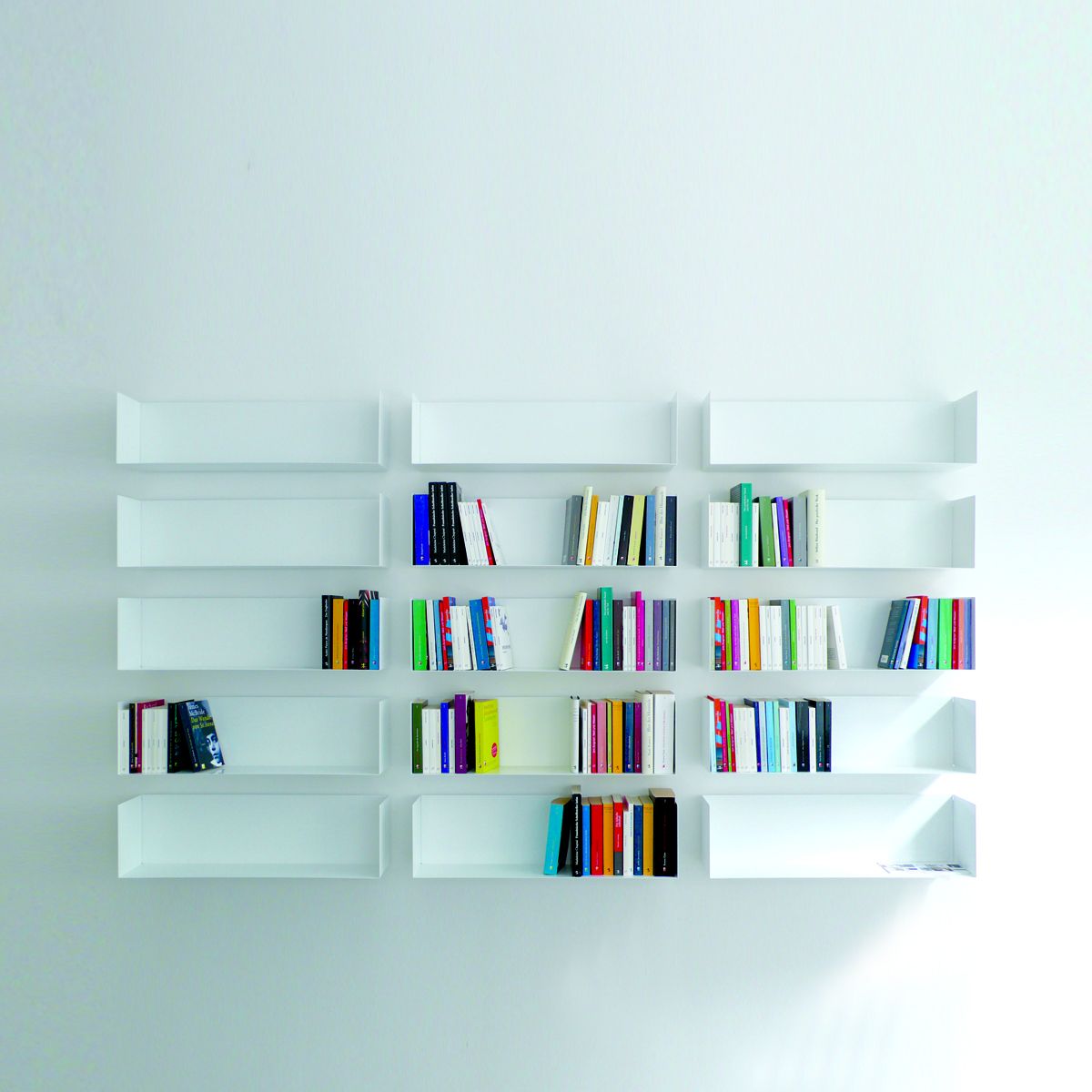 Bags book shelf A Linea1 by Müller Möbelwerkstätten