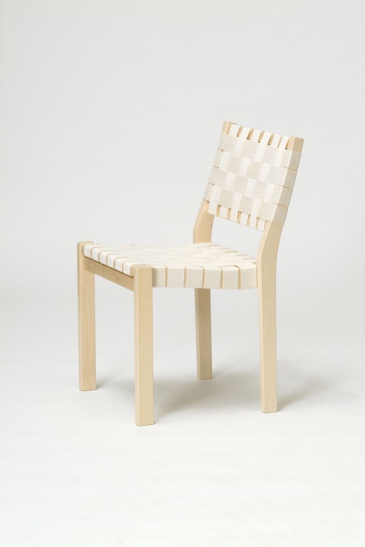 611 chair Artek