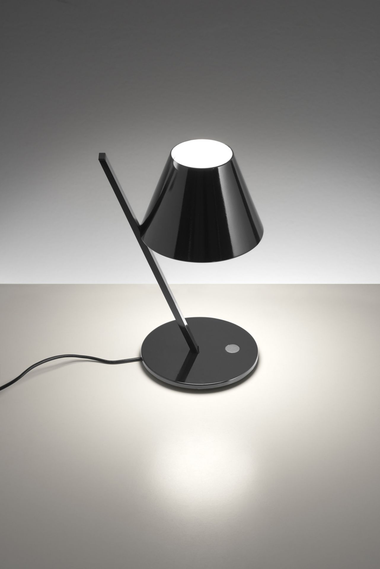 La Petite table lamp Black Artemide SINGLE PIECES