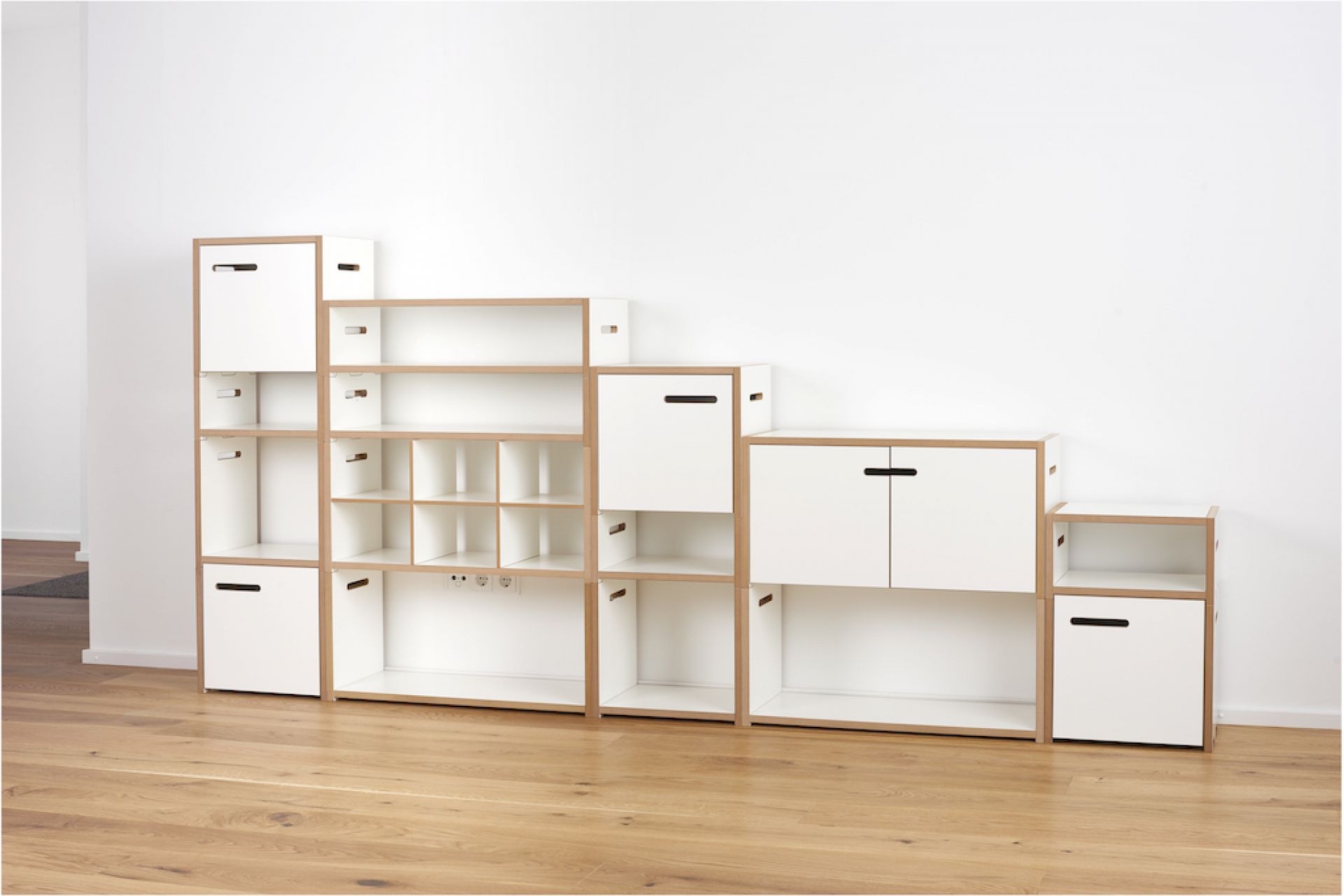 Tojo Halbstark Basic Module Low Shelf Series Tojo