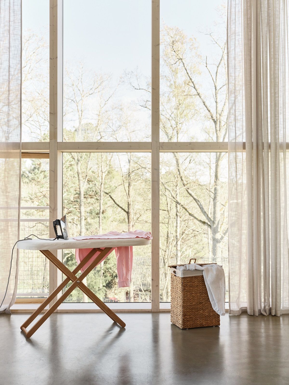 Cinderella Table / Ironing board Design House Stockholm