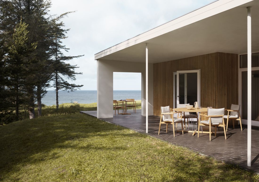 E022 Embrace Outdoor Table Ø140cm Carl Hansen & Søn