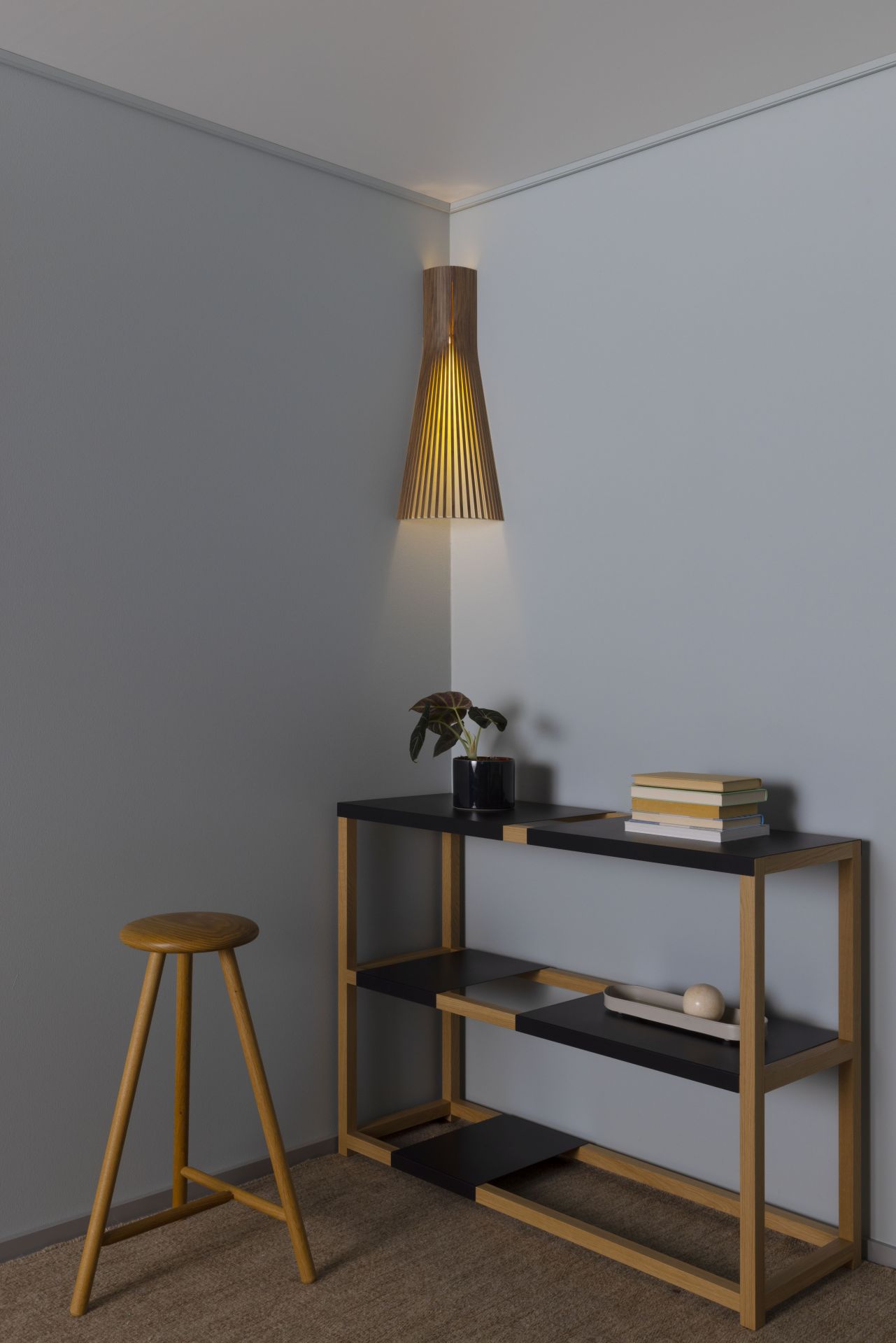 Secto 4236 corner lamp Secto Design