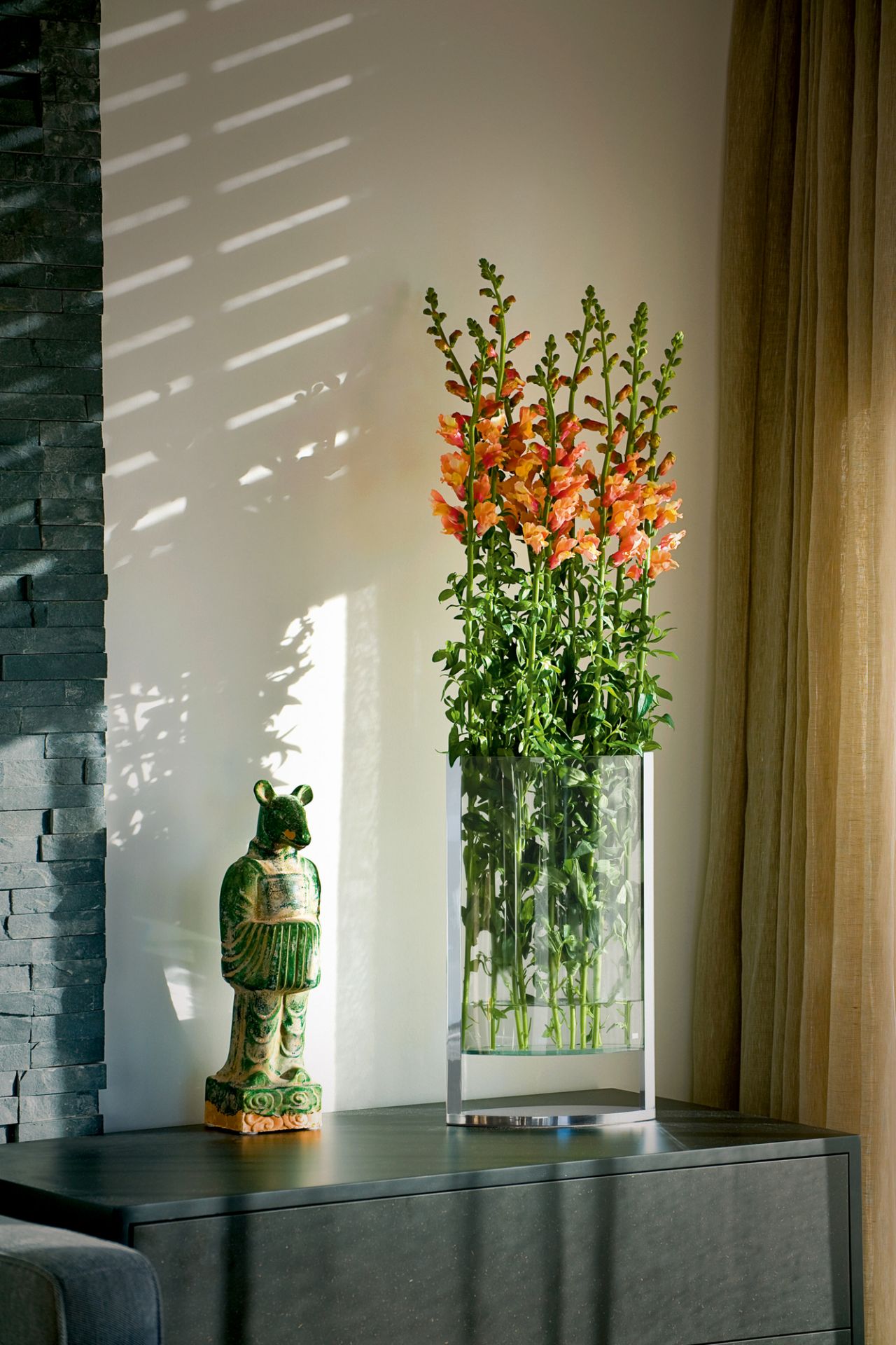 Decade Vase S Philippi