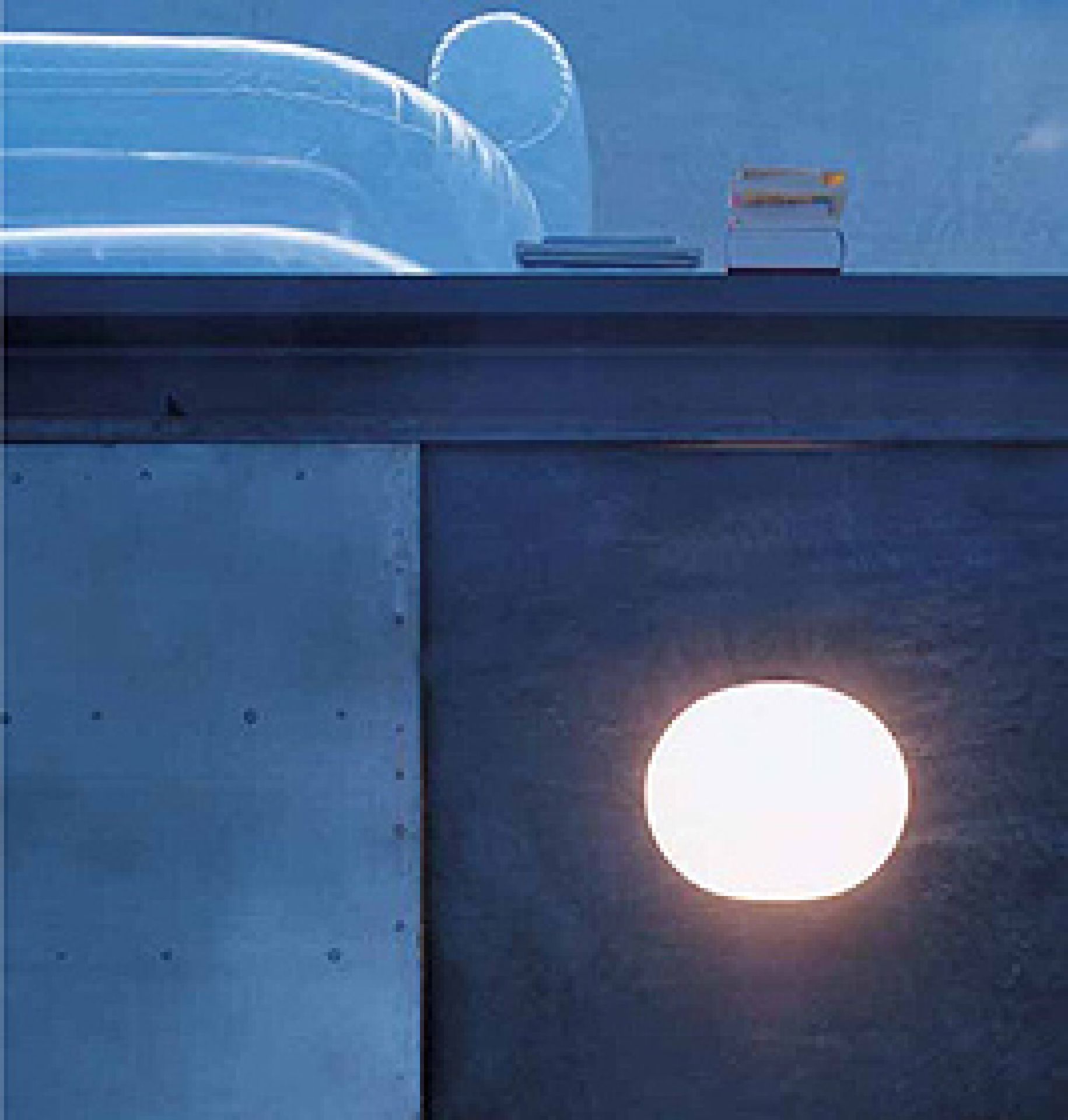 Glo-Ball Wall lamp Flos