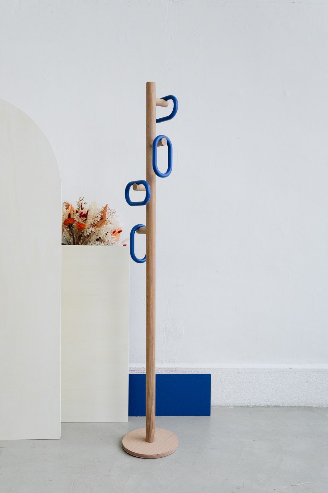 Fernand Coat Stand Hartô coat stand