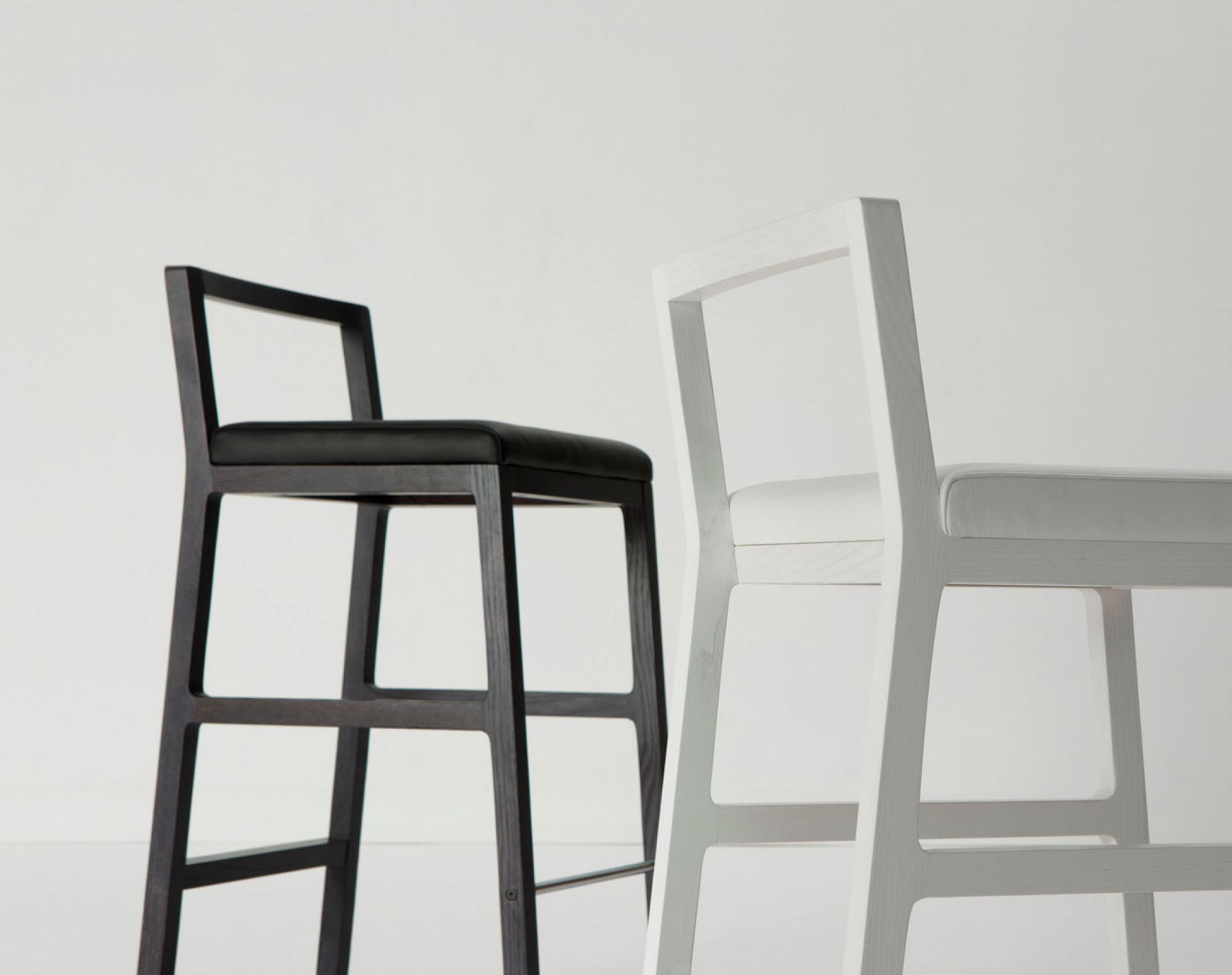Midori Stool Black Sancal