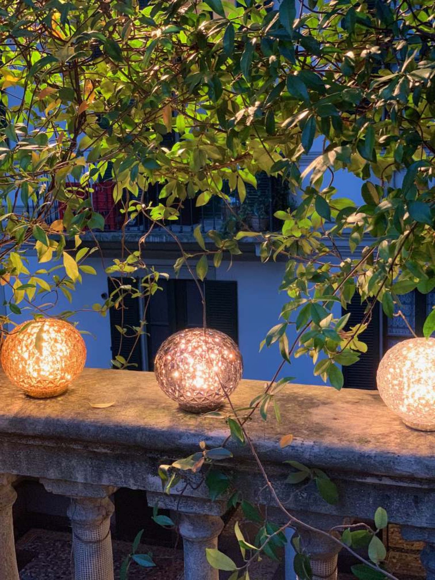 MINI Planet LED Akku Table lamp Kartell
