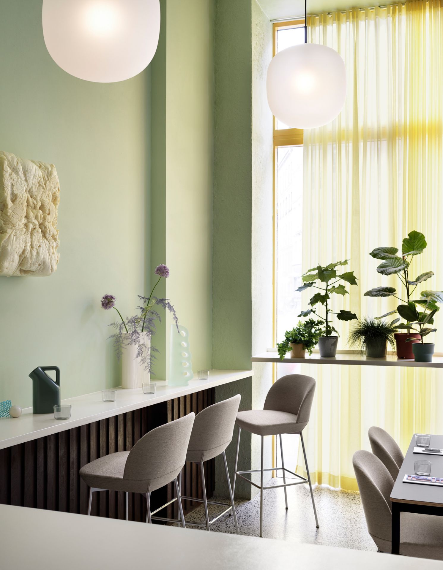 Oslo Bar Stool H 75 cm Muuto