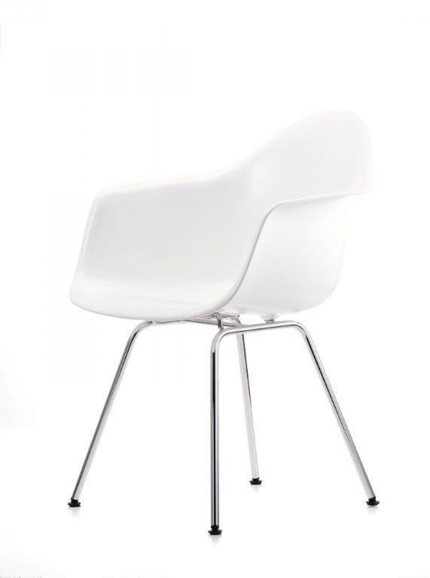 Eames Plastic Arm Chair DAX Chair Vitra Chrome - White