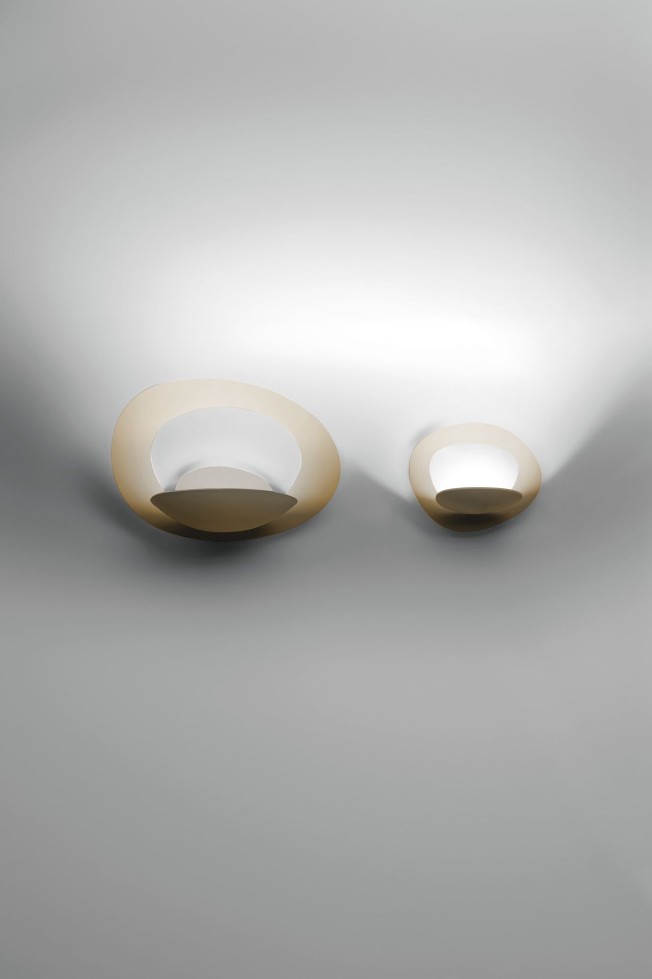Pirce Micro LED Wall wall lamp Artemide