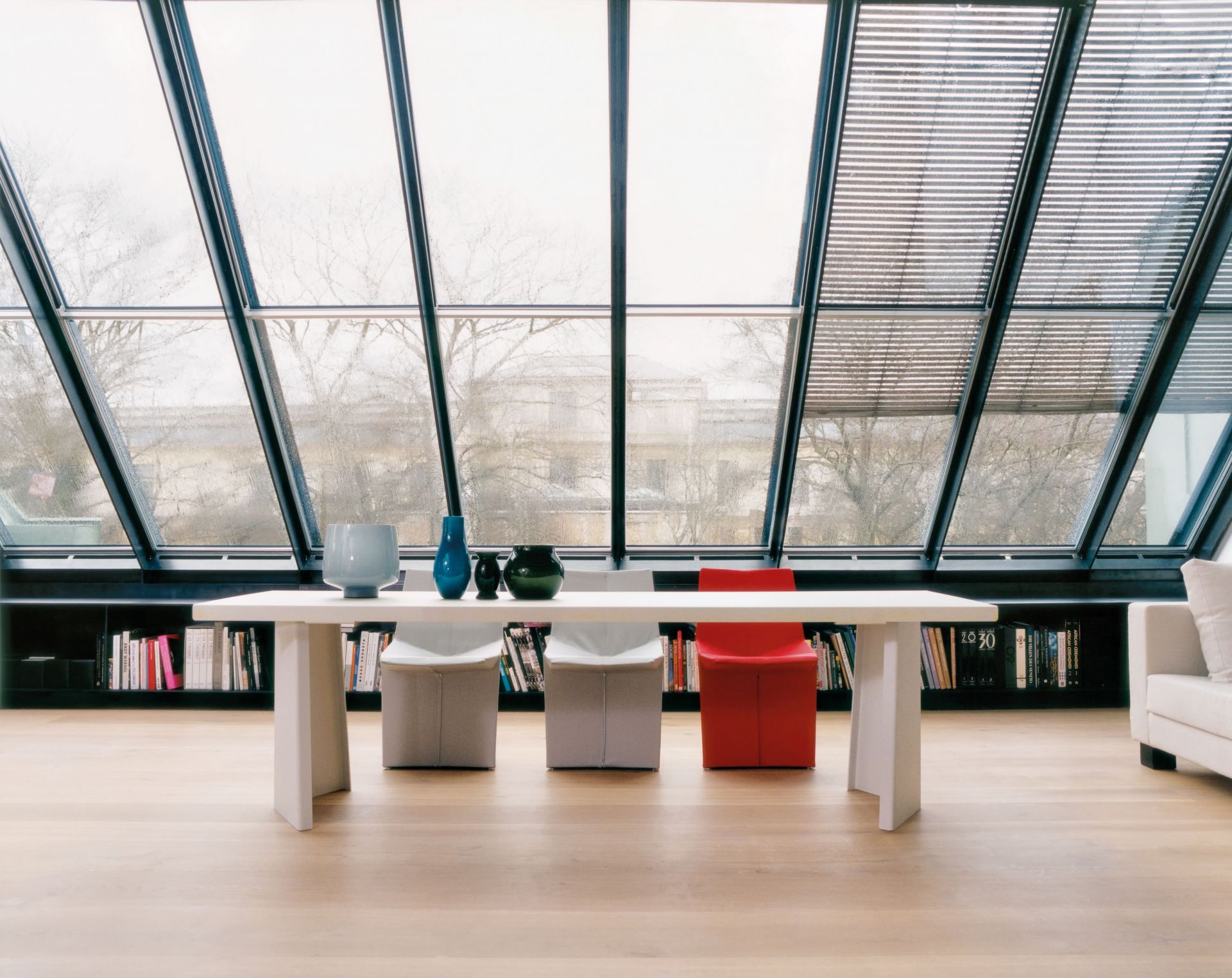 Pallas table ClassiCon