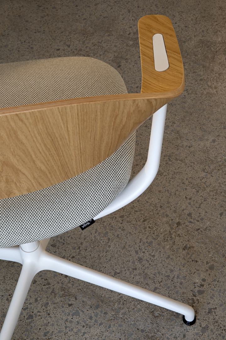 Mynt back and seat Plywood office swivel chair Vitra