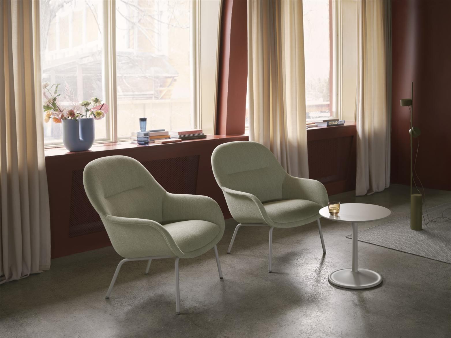 Post Floor Lamp Muuto