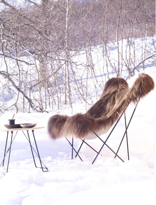 Iceland Mariposa Butterfly chair sheepskin Cuero   