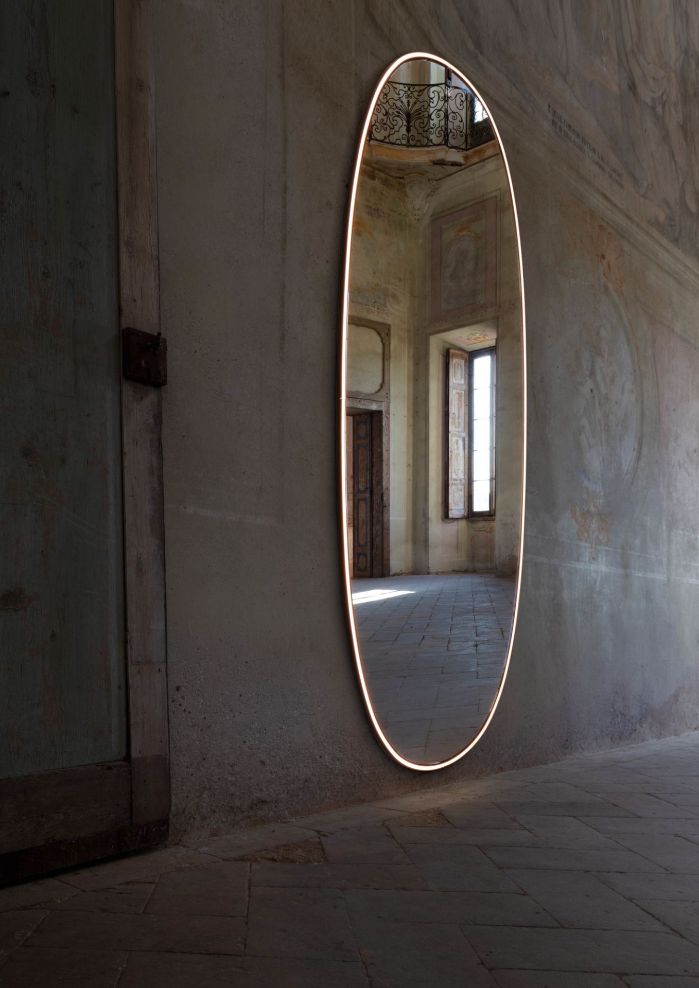 La Plus Belle Wall lamp / Light mirror Flos gold brushed