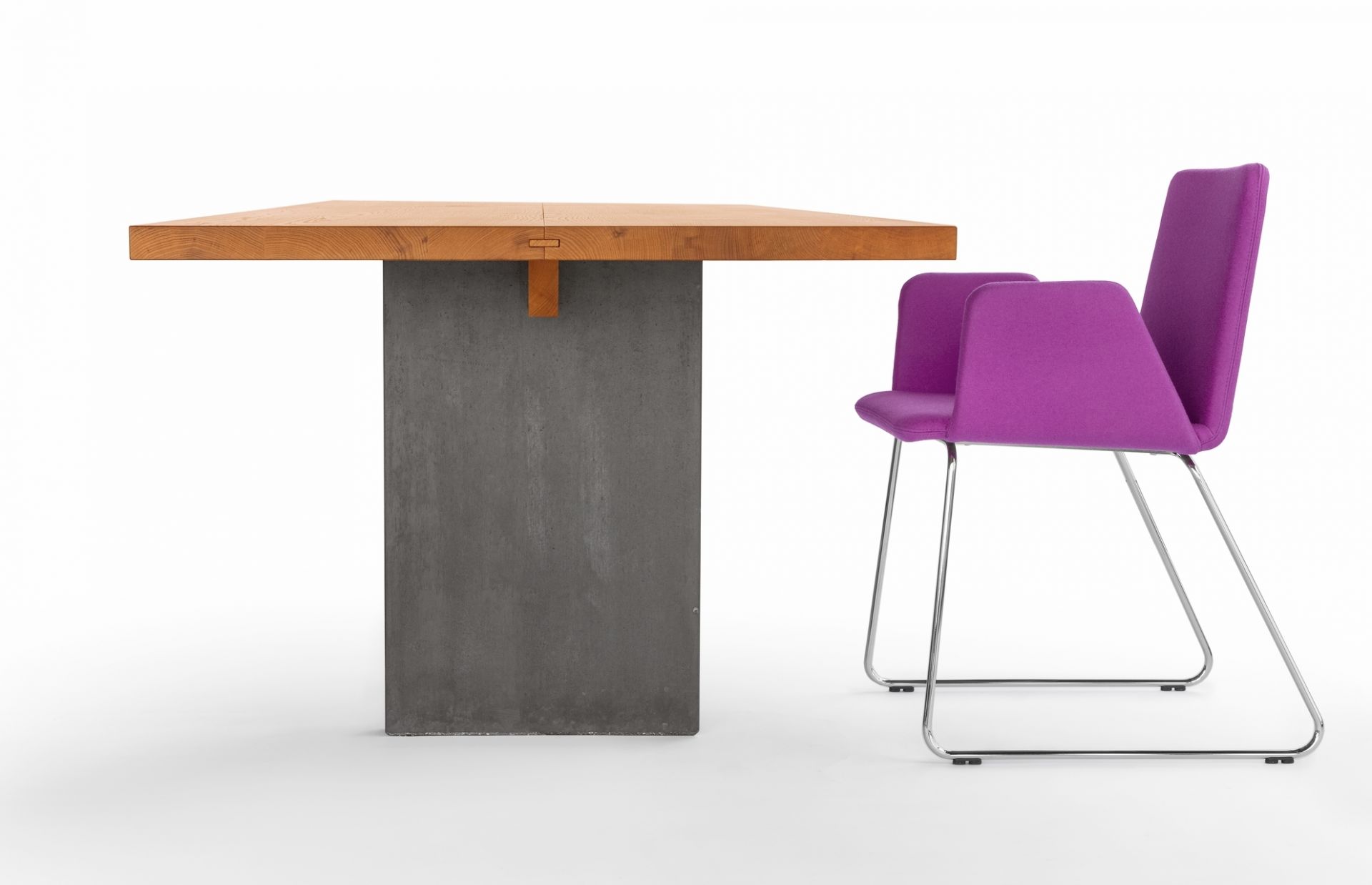 Henry extending table Girsberger