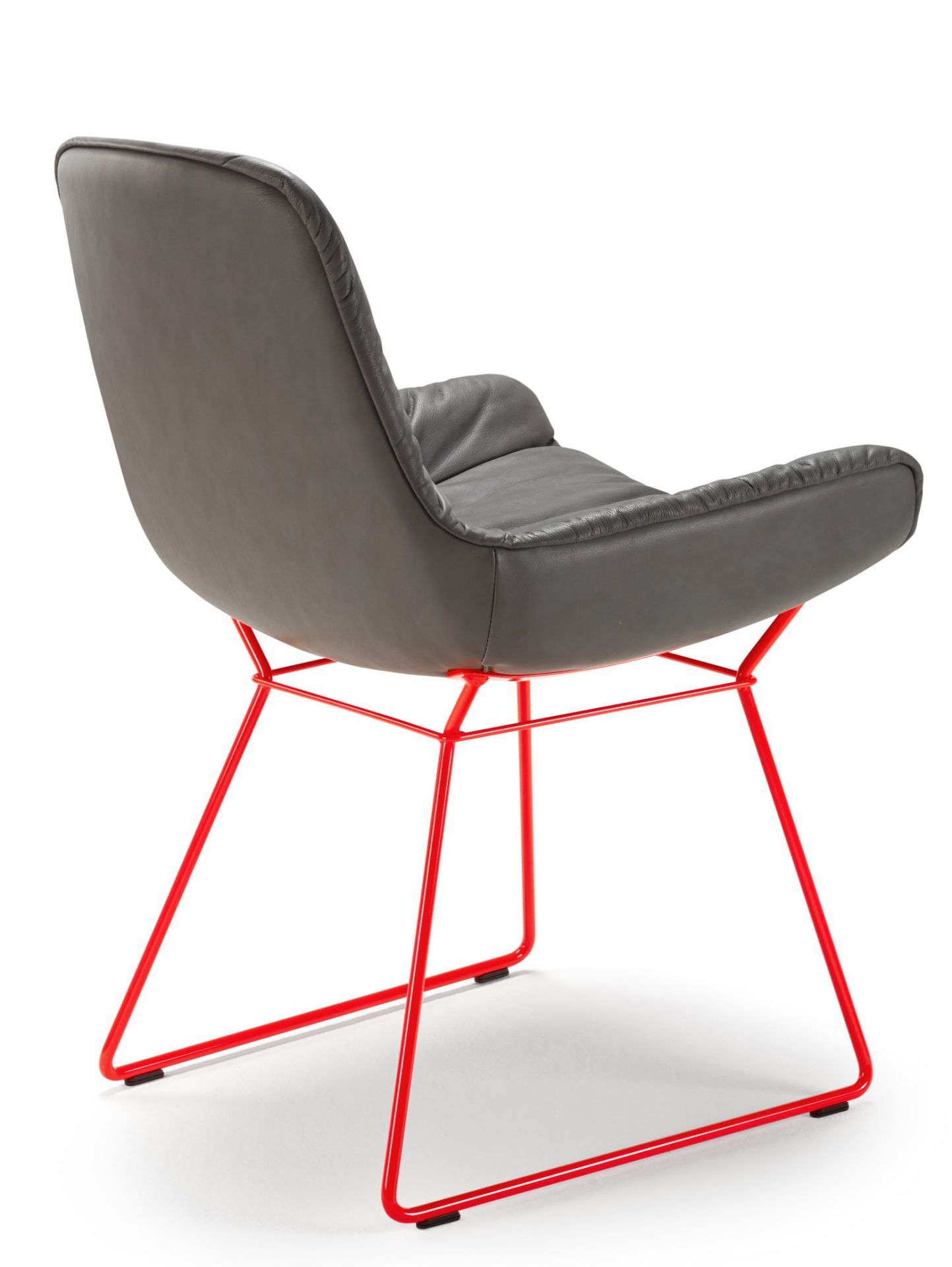 Leya chair armrest low Freifrau Manufaktur