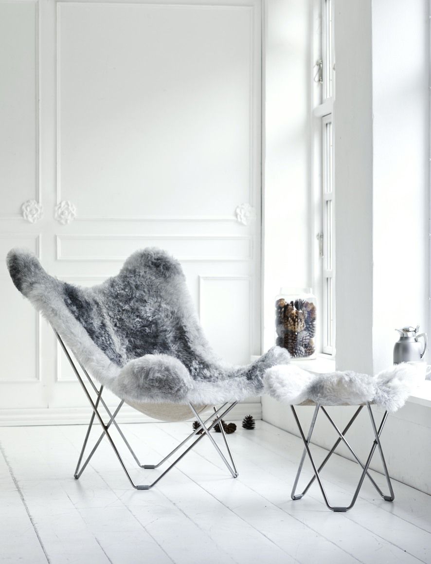 Iceland Flying Goose sheepskin stool Cuero  