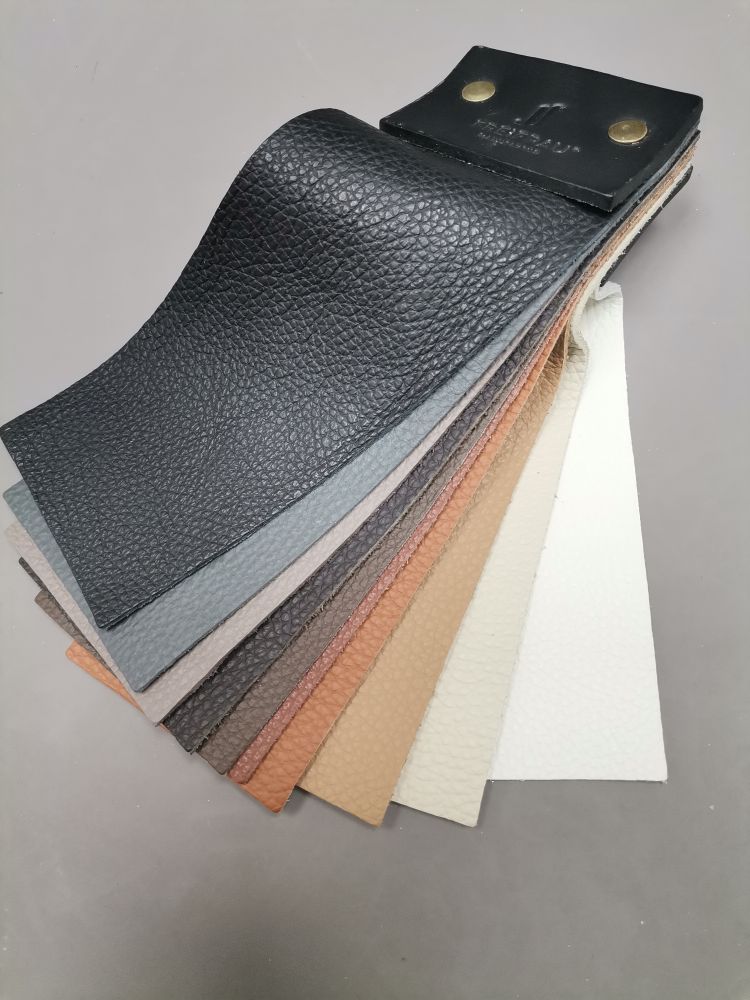 Leather samples Orient Freifrau Manufaktur