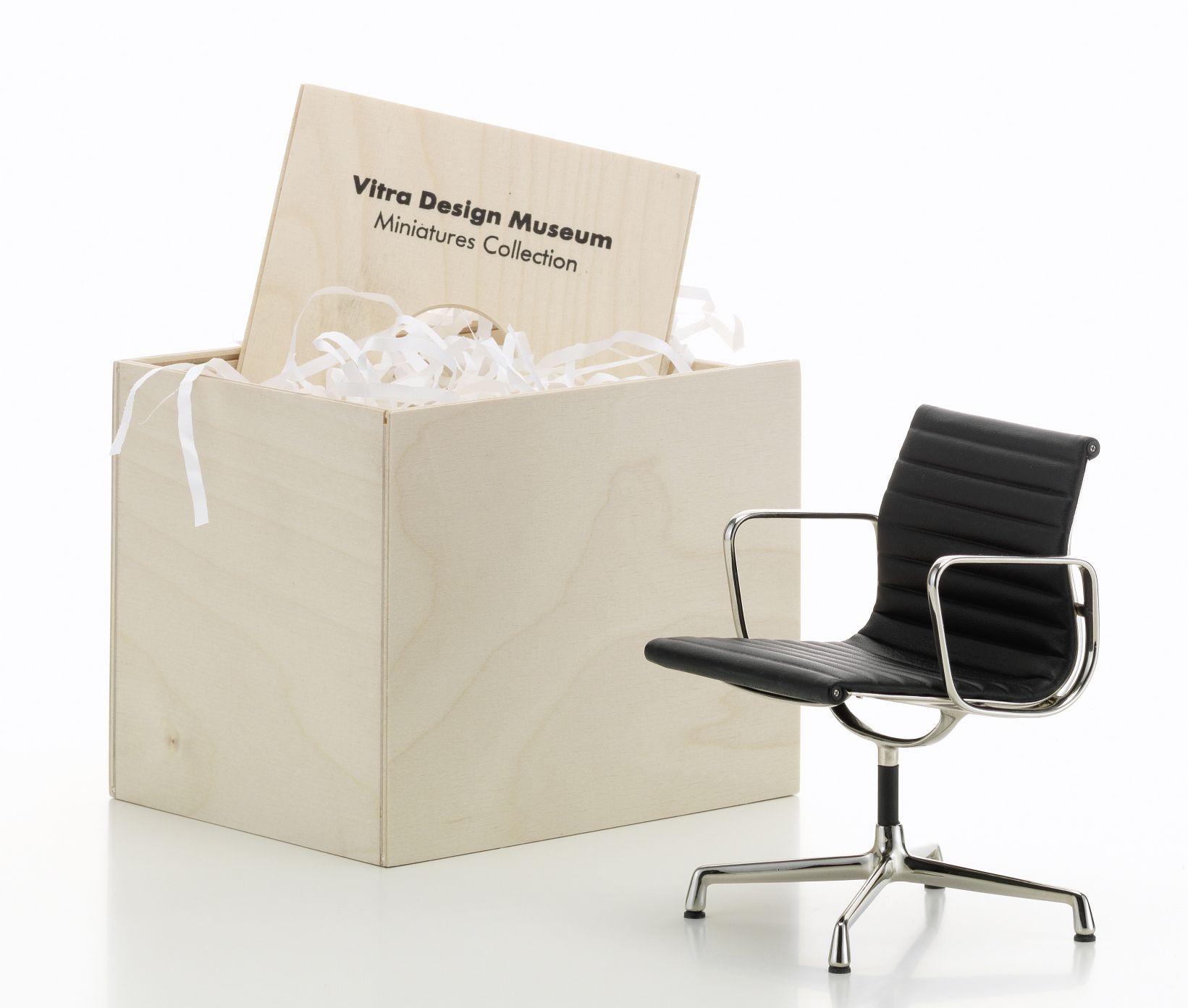 Aluminium Chair Leather [1958] Miniatur Vitra