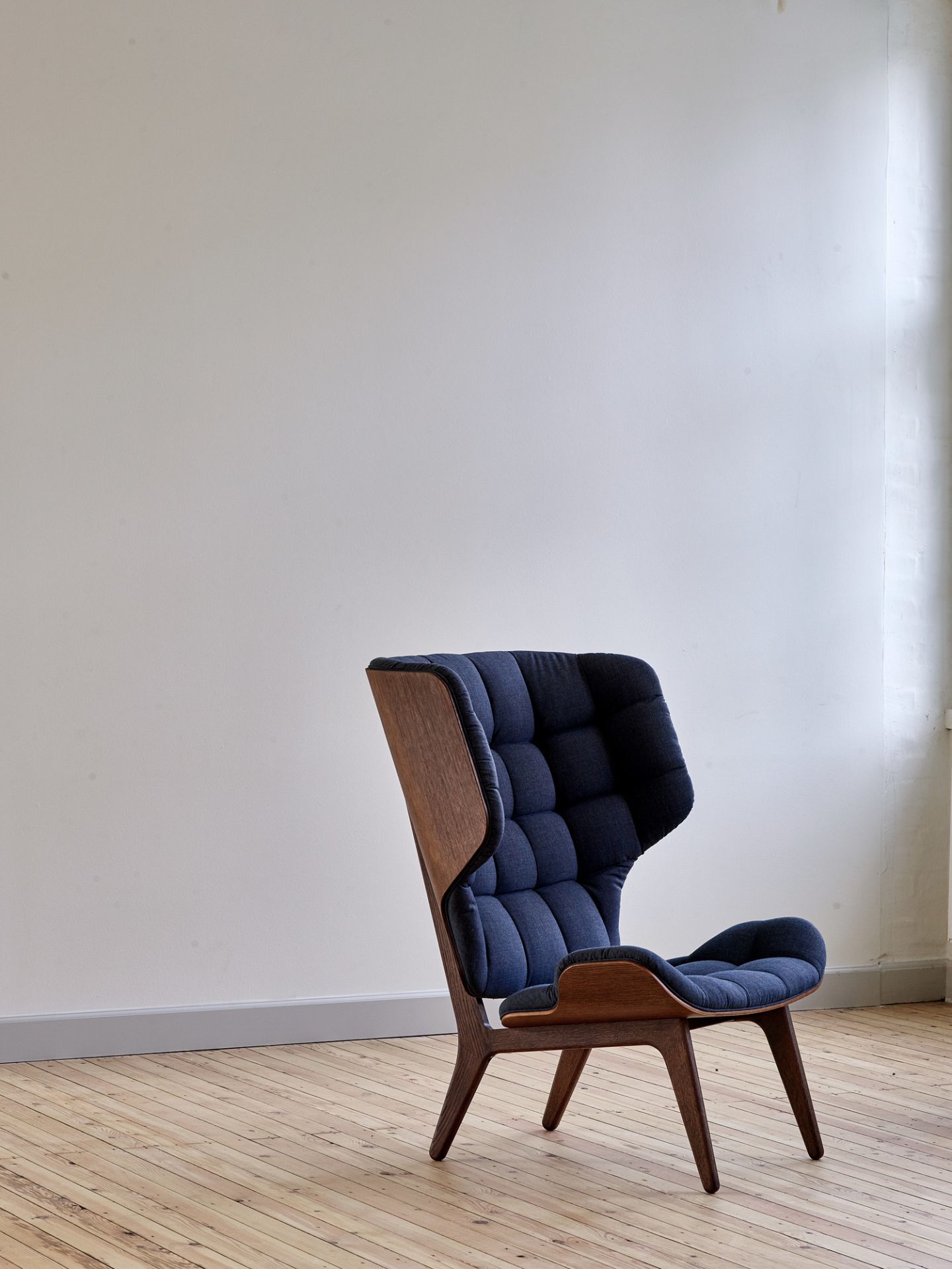 Mammoth Chair Dark smoked oak / Fame 61044 NORR11