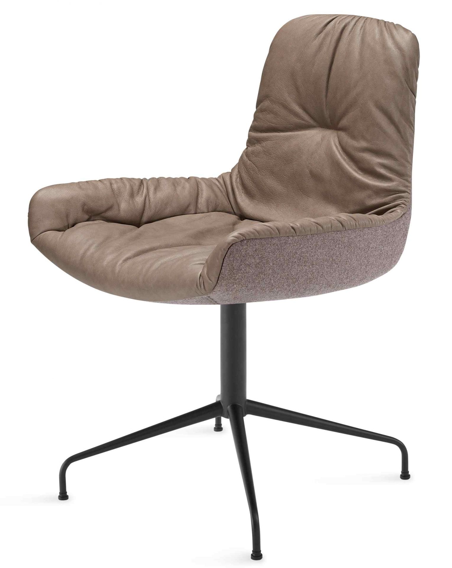 Leya chair armrest low Freifrau Manufaktur