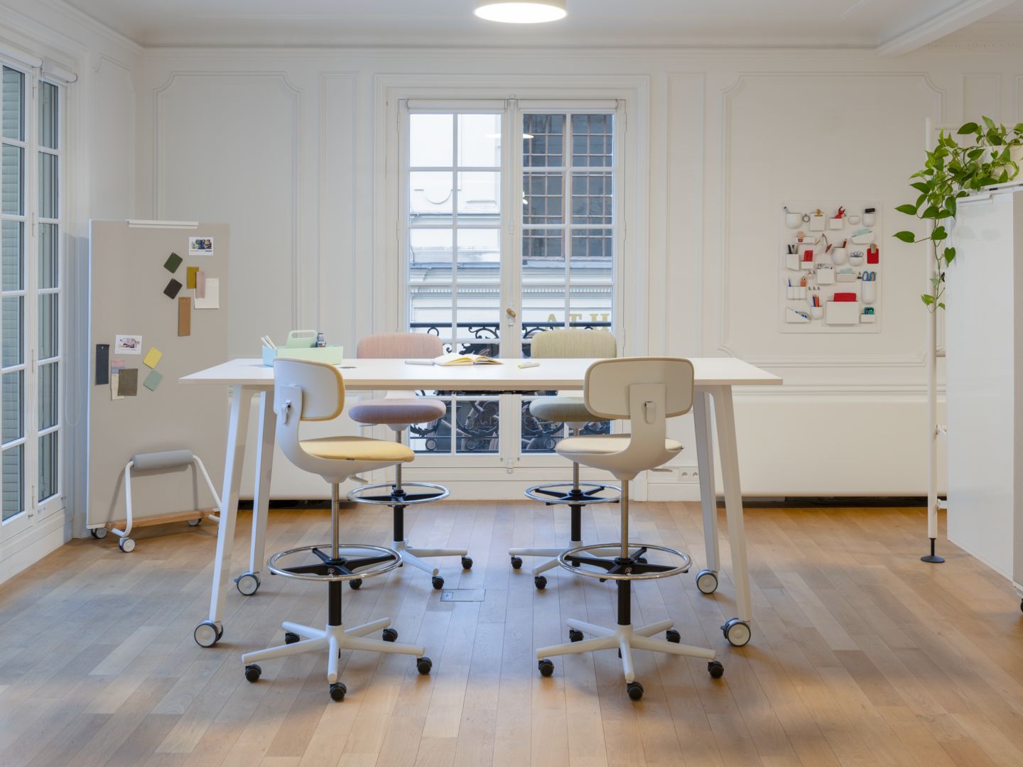Rookie High office swivel chair Vitra