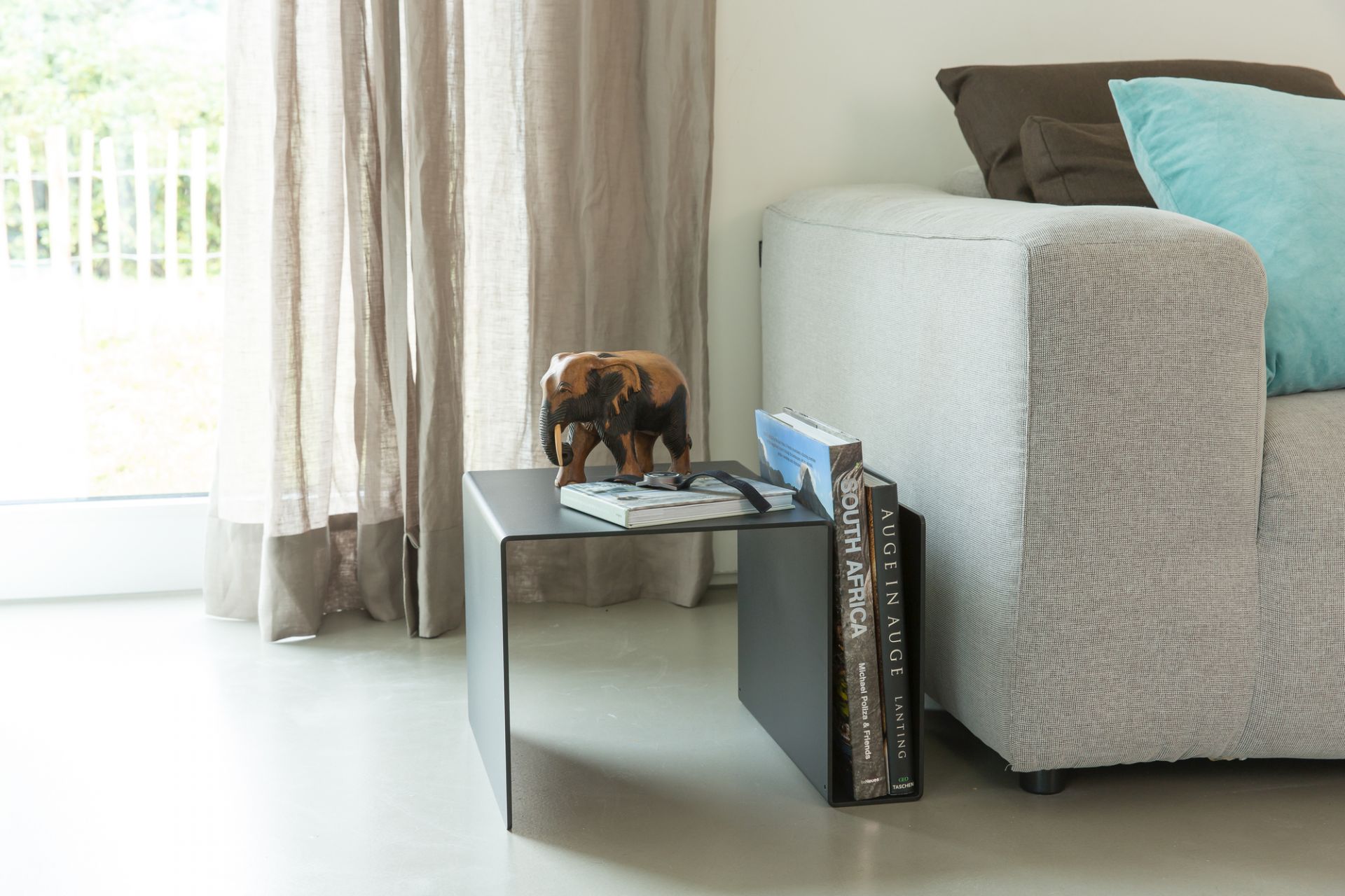 Huk Multifunctional side table Müller Möbelwerkstätten