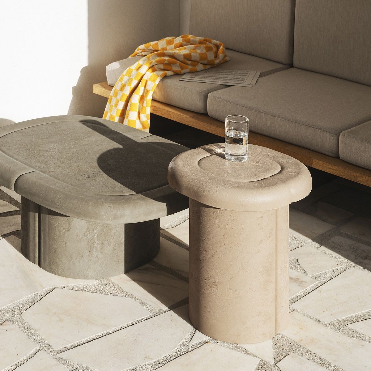 Alder Lounge Table Oval Indoor / Outdoor Coffee Table Mater