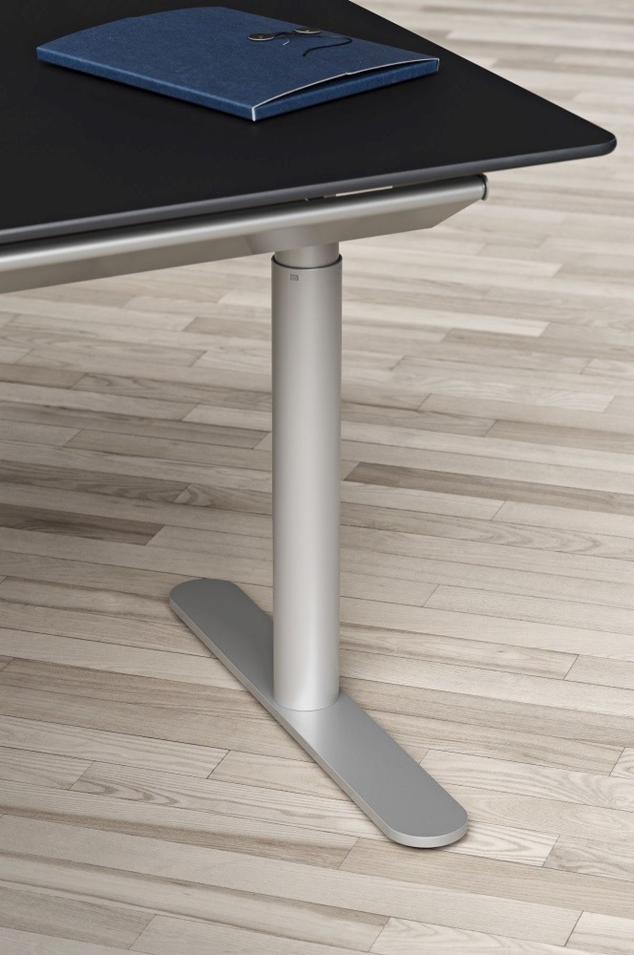 HiLow 2 Electrically height-adjustable Table / Work table Montana
