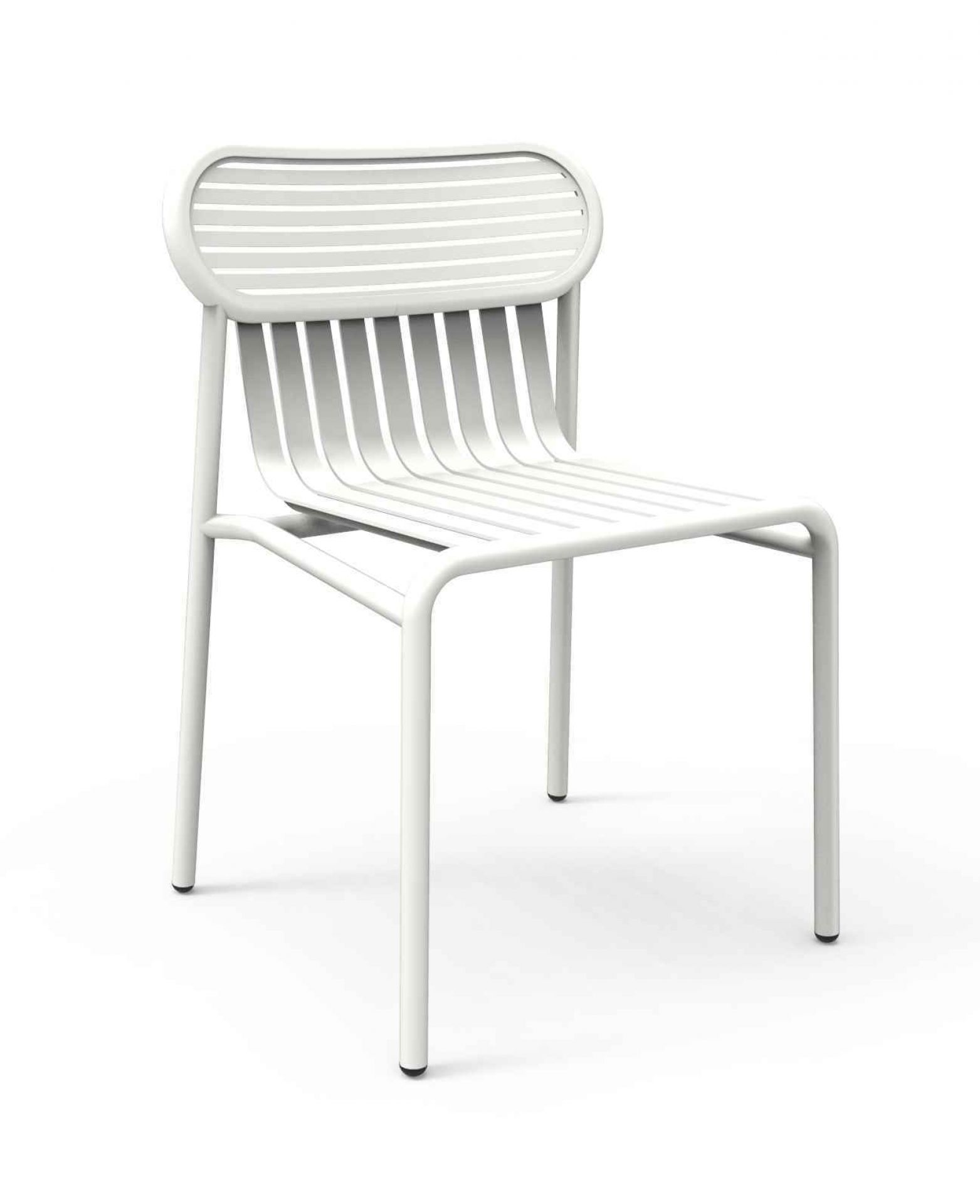 Weißer Week-End Stuhl von Petite Friture, moderner Gartenstuhl aus pulverbeschichtetem Aluminium mit Lattenmuster.
