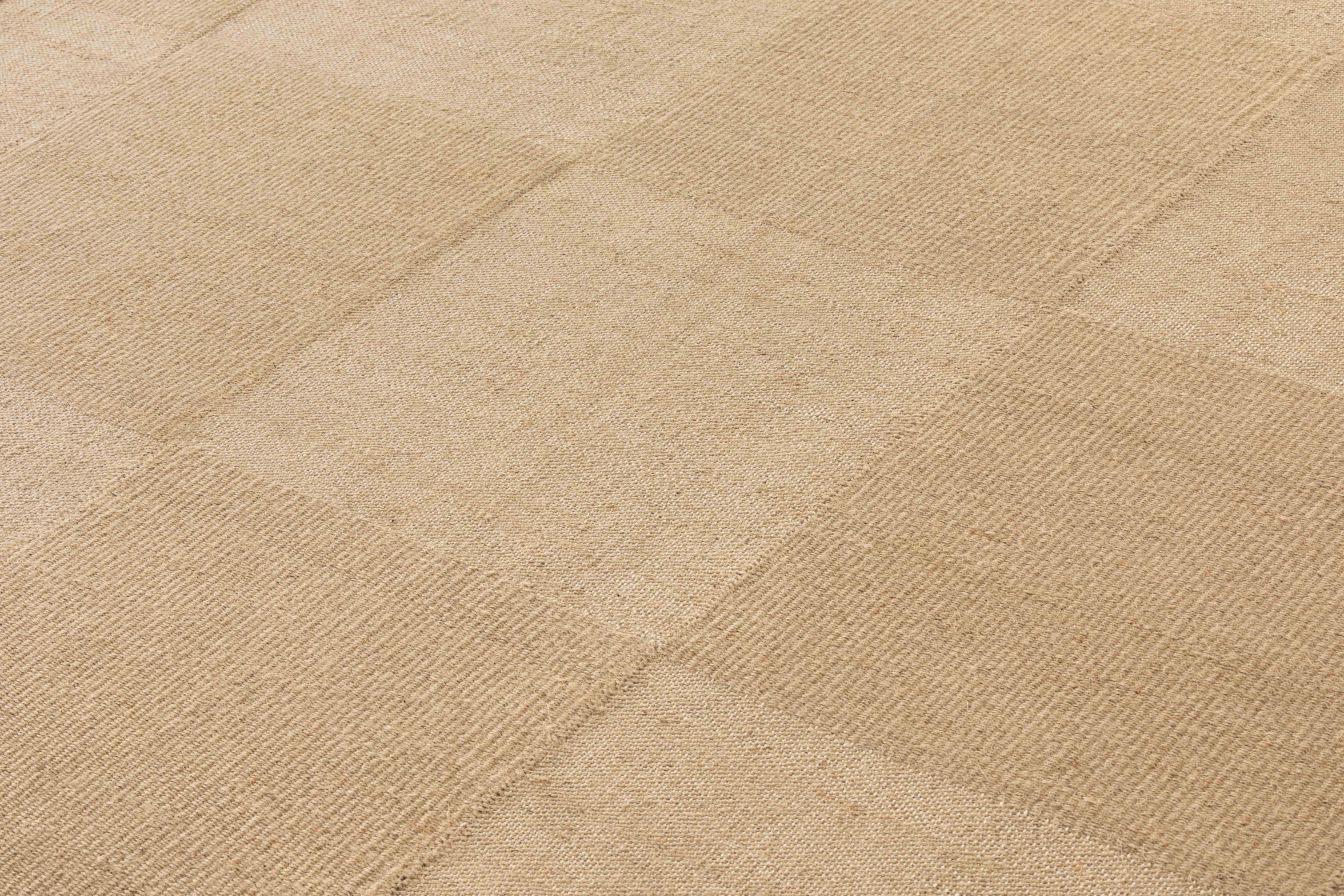 Roots Rug 02 192 x 240cm Gan