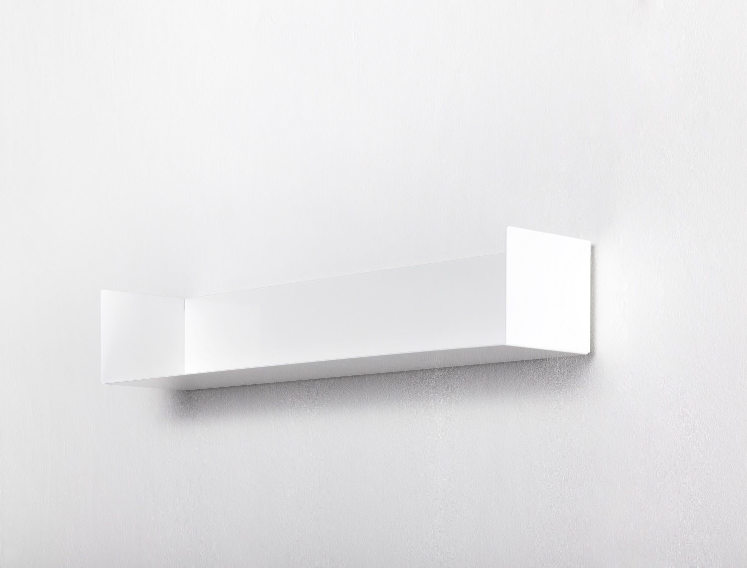 CD shelf Linea1 by Müller Möbelwerkstätten