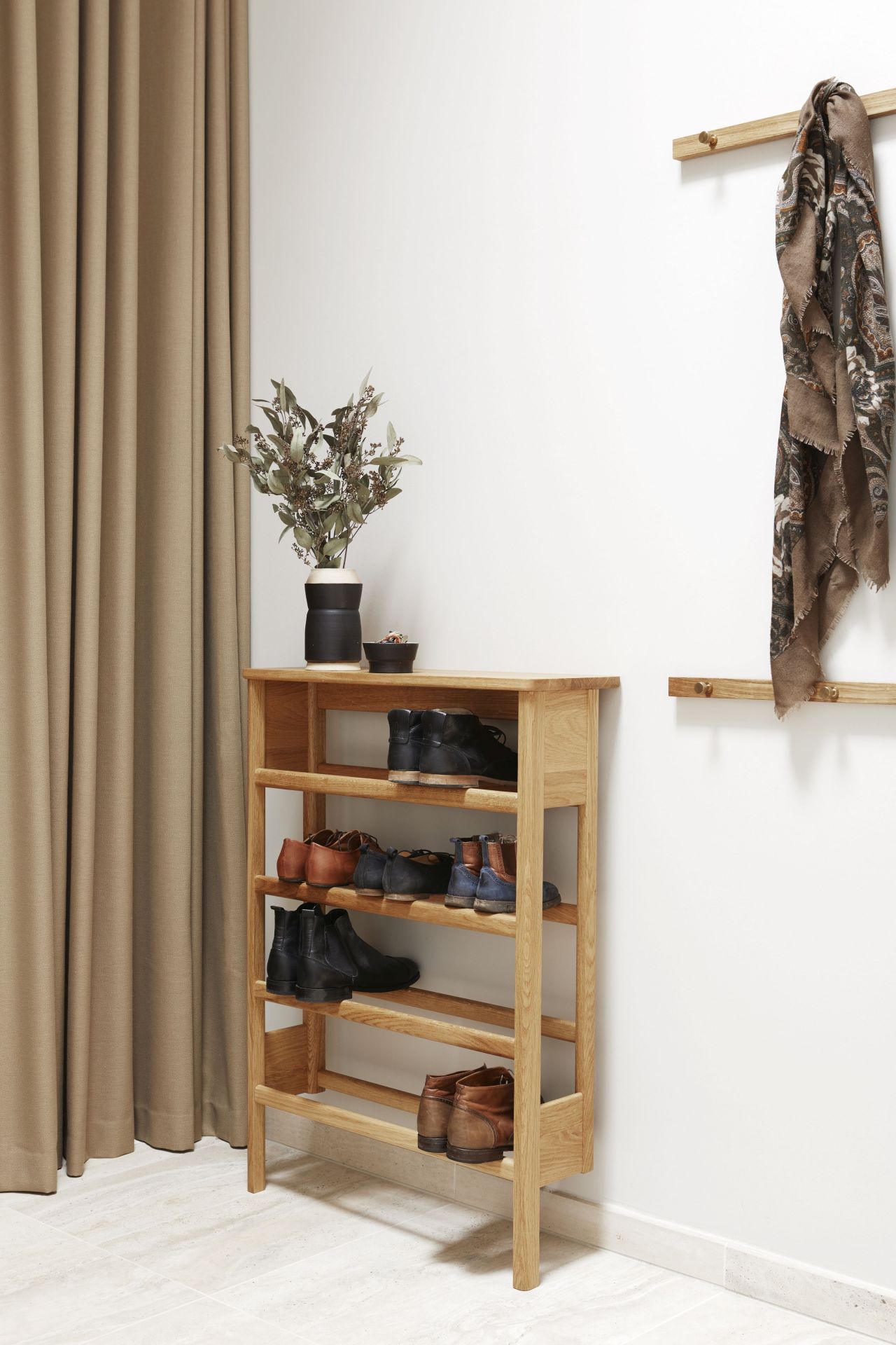 A Line shoe rack 72 oak oiled Form & Refine