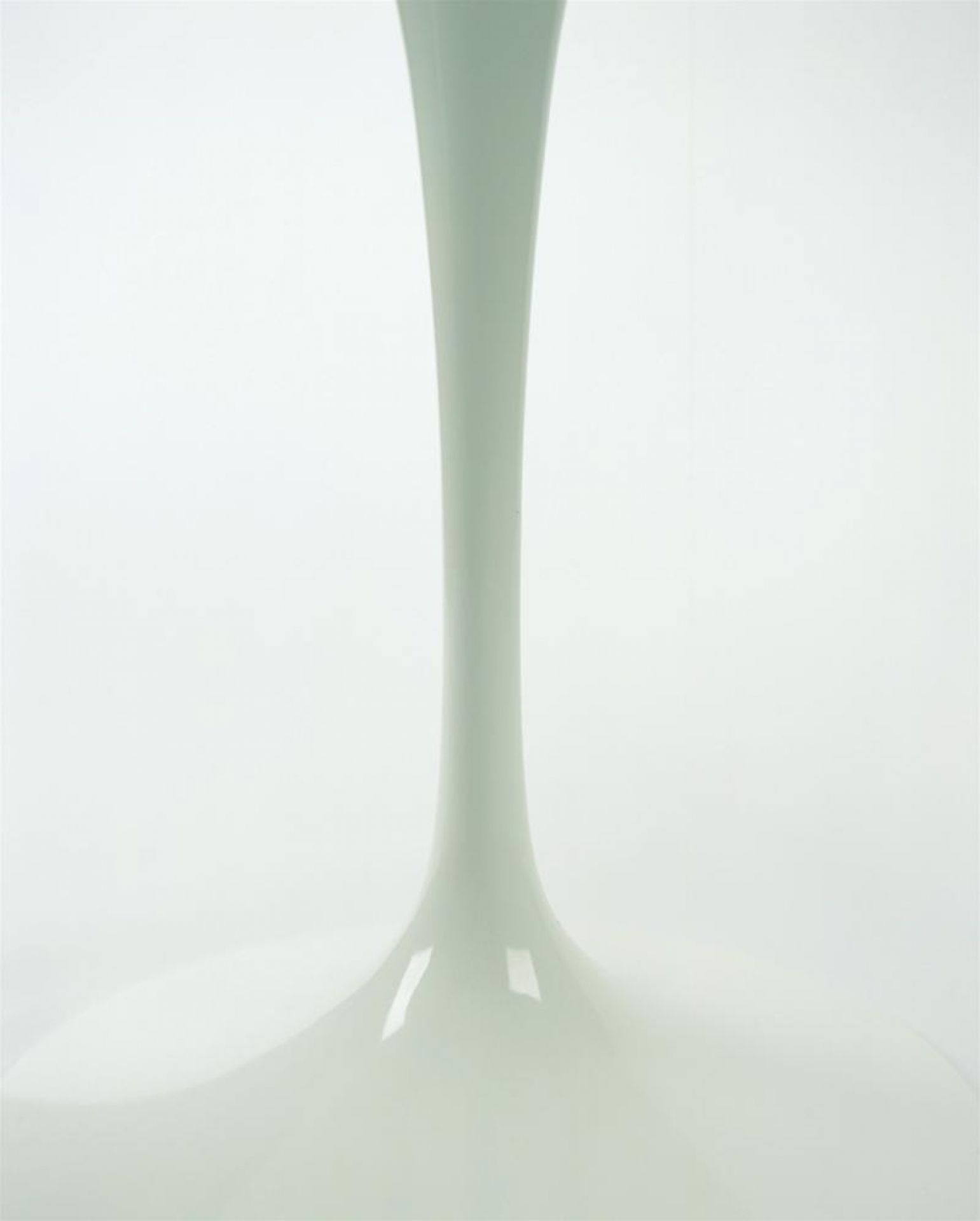 Saarinen table round OUTDOOR Knoll International - QUICK SHIP