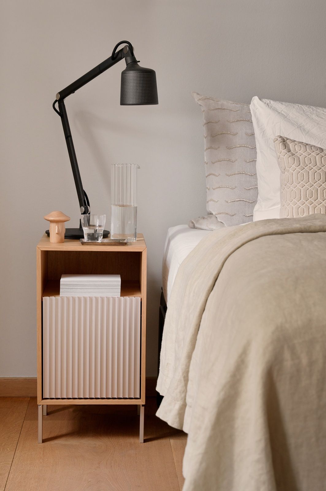 VIPP672 Bedside table Bedside table Vipp