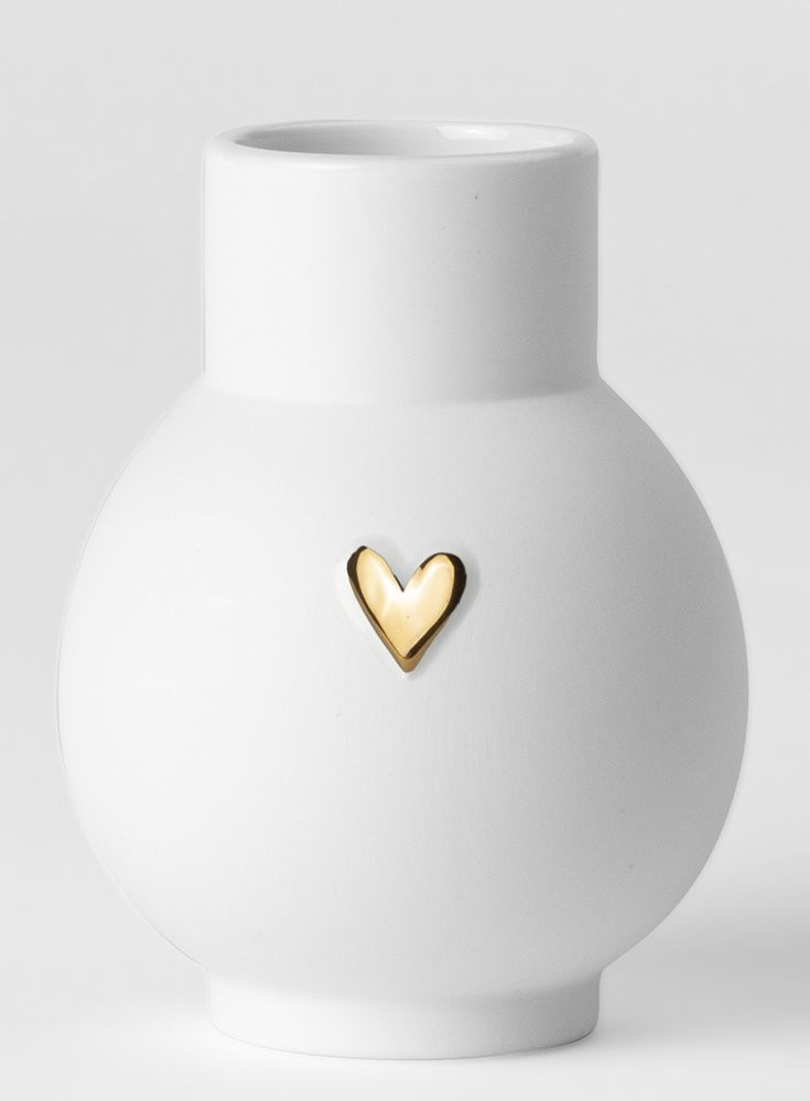 Lovely mini ball vase heart gold wheels
