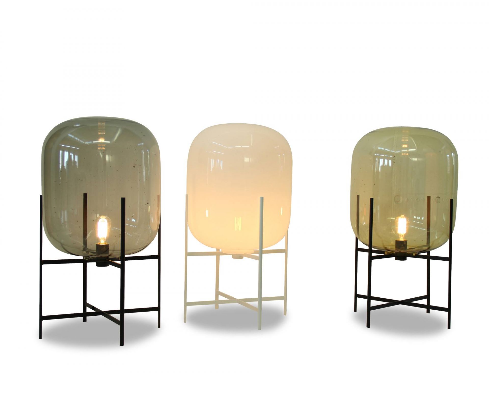 Oda Medium floor lamp aubergine Pulpo