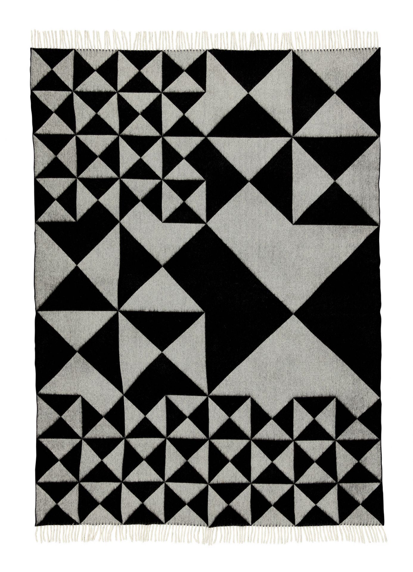Mirror Throw Black Verpan