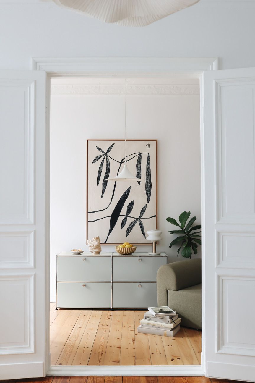 USM Haller Sideboard E2 with 4 folding doors