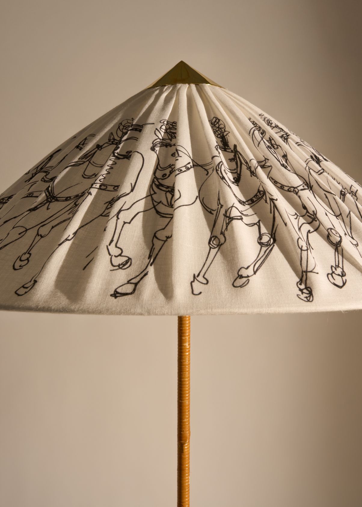 9602 Floor lamp X GARRO ÉDITIONS Gubi SPECIAL EDITION