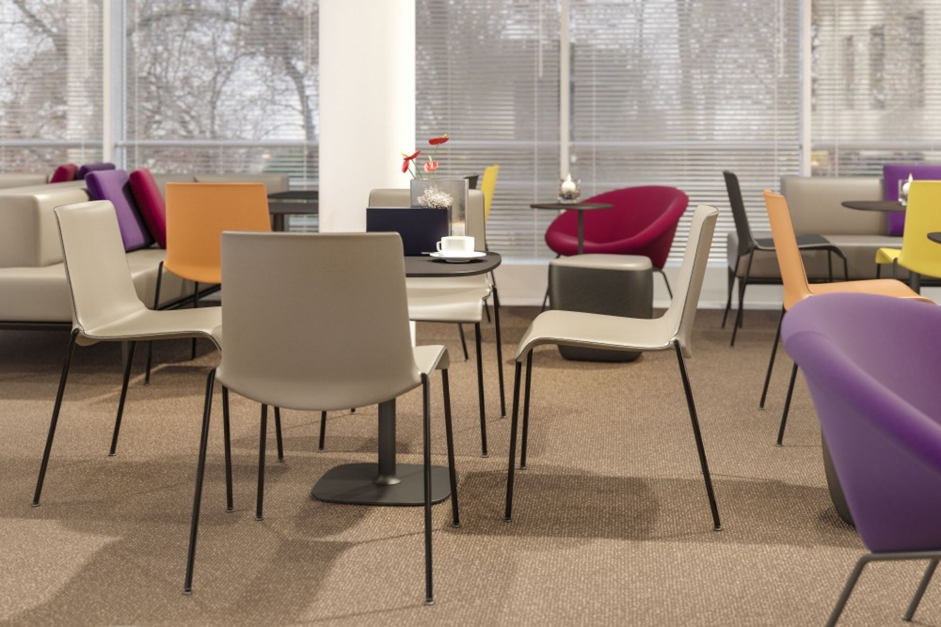 Lox Table Walter Knoll