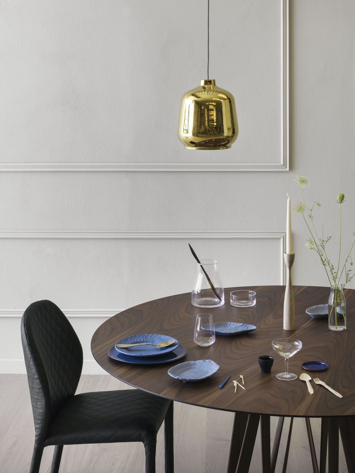 Acco Table Flamed Oak Miniforms