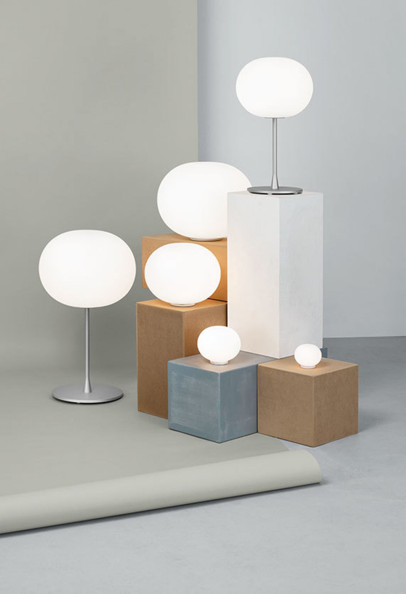 Glo Ball T1 Table lamp Flos
