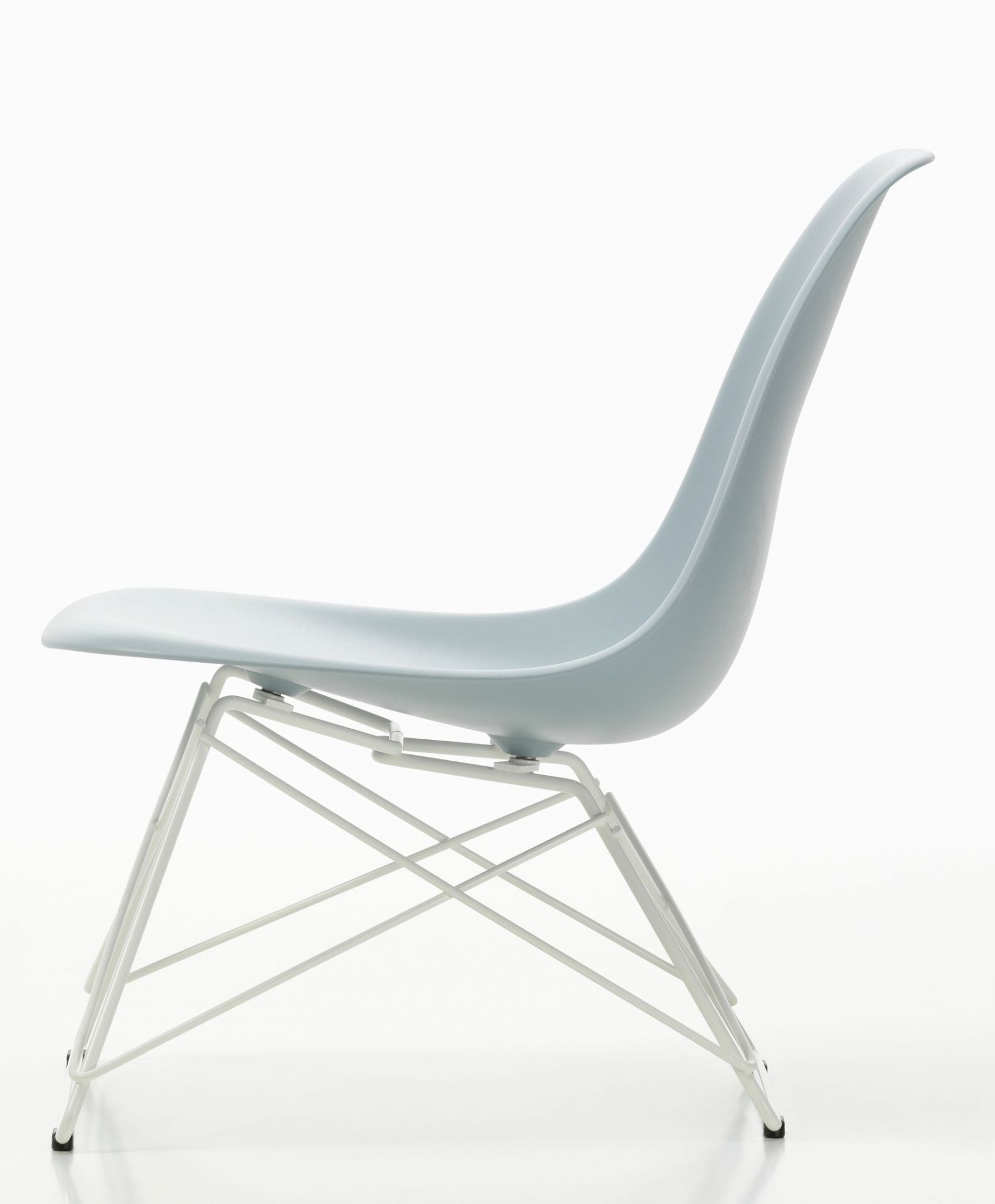 Eames Plastic Side Chair LSR Chair Vitra