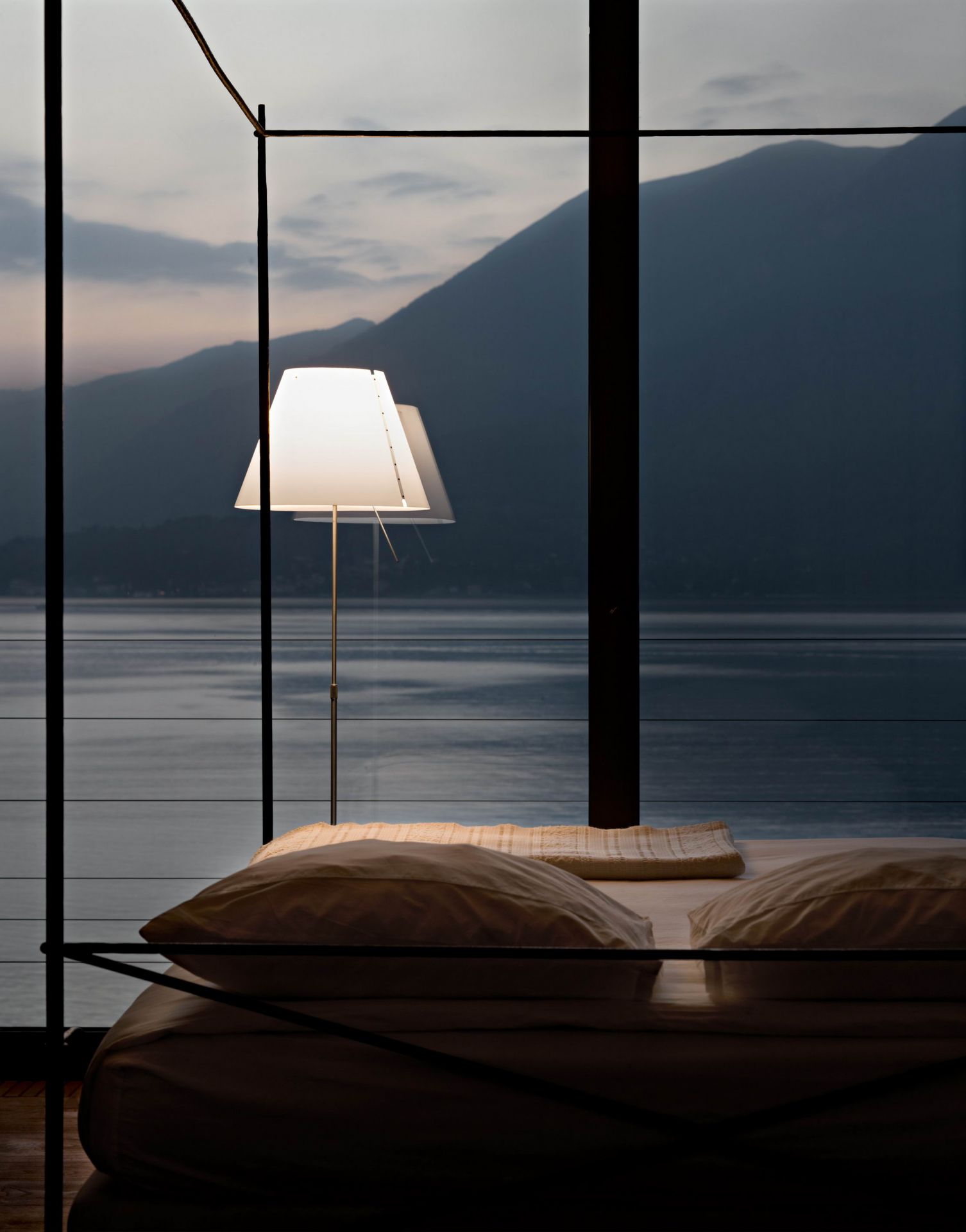 Grande Costanza Floor lamp on/off switch Luceplan